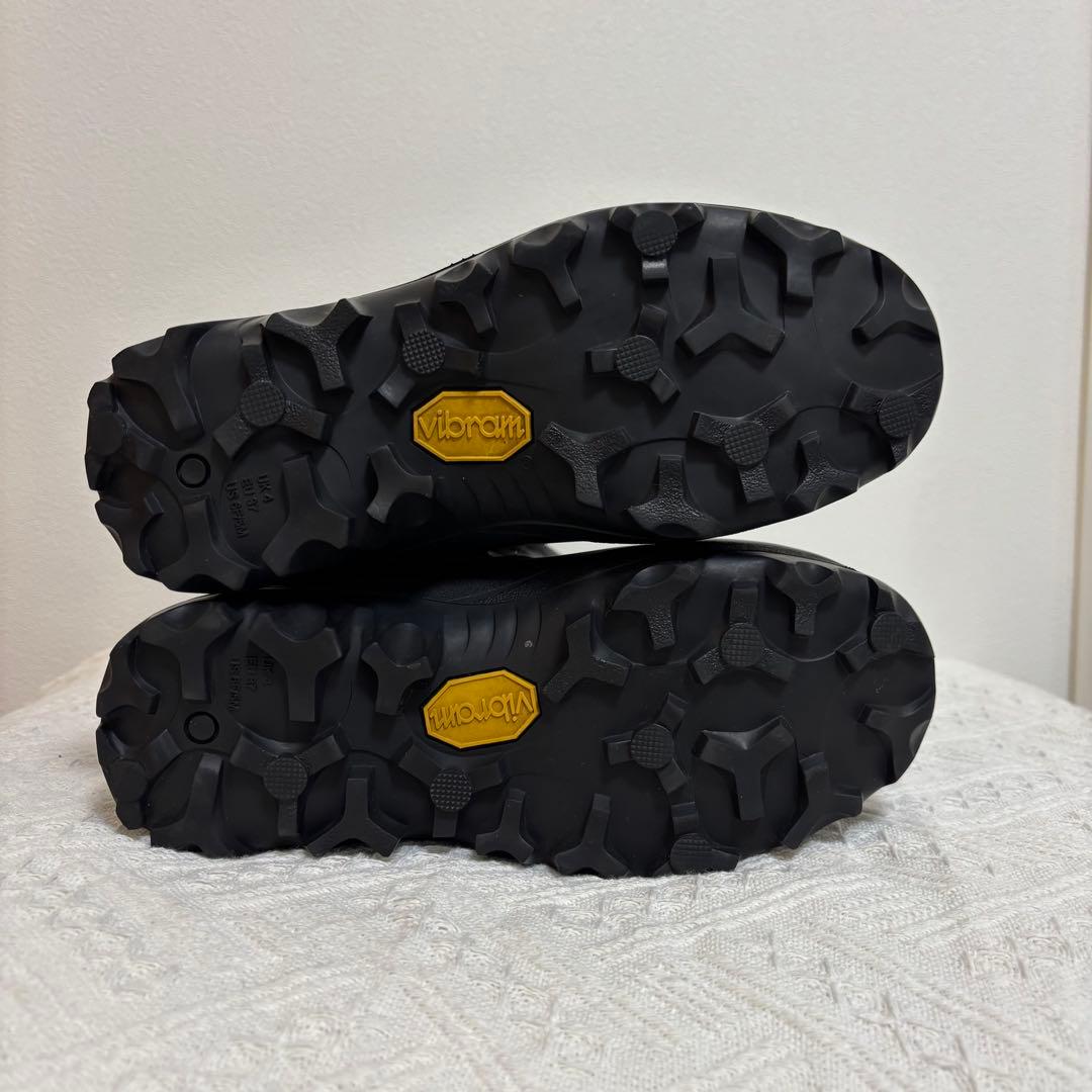 美品HUNTER☆UK4スノーキルトブーツ 黒ハンター23~23.5スノーブーツ