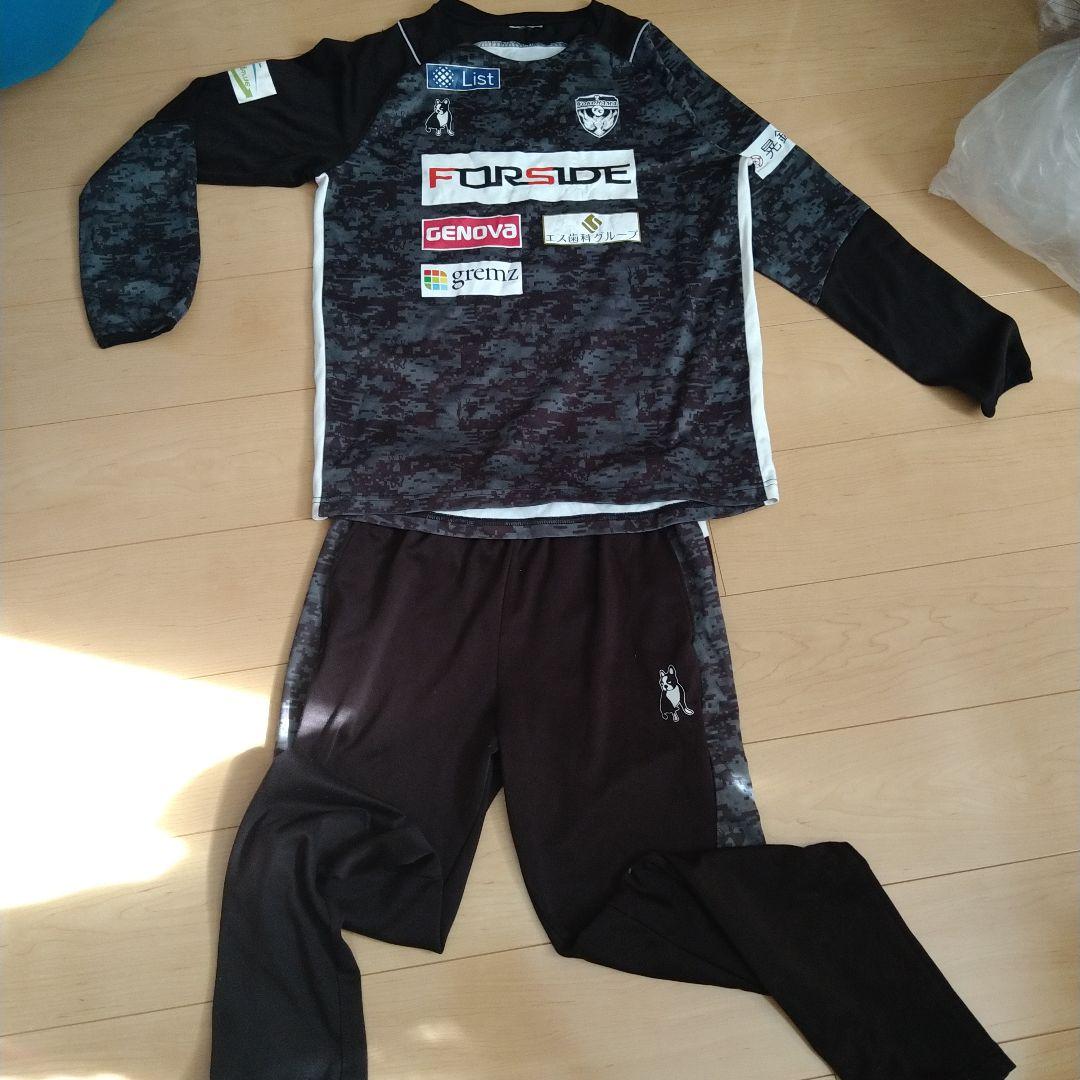 横浜FC　支給トレーニングウェア　上下セット