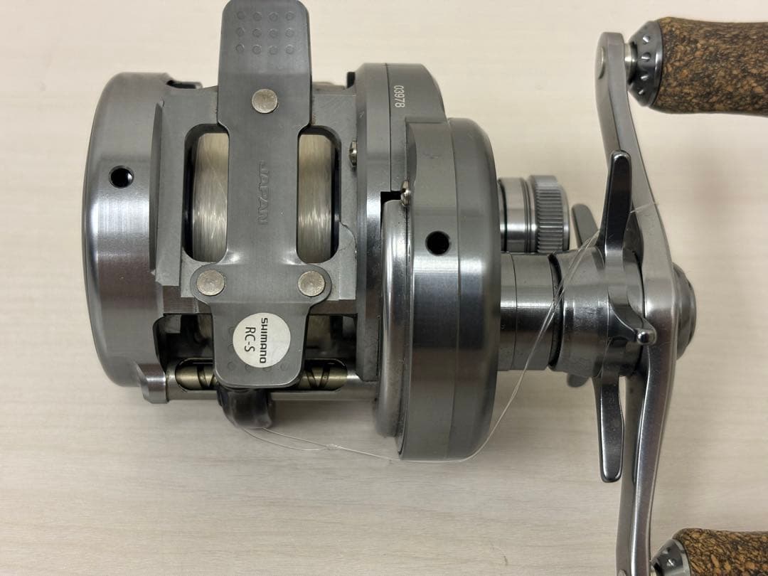 シマノ　19カルカッタコンクエストDC200 右巻き