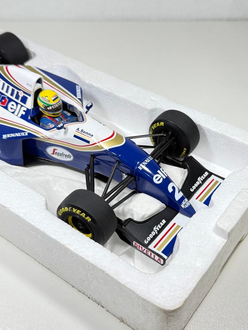 未使用　マクラーレン　アイルトンセナ　1994 FW16 1/18