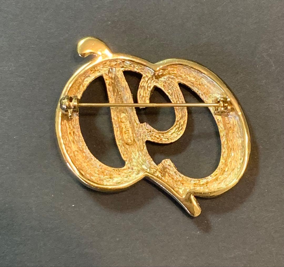 ヴィンテージChristian Dior ブローチCDロゴゴールドカラー