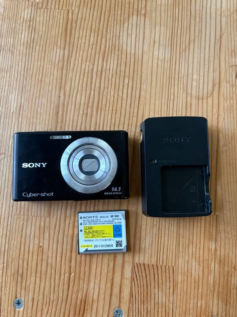 デジタルカメラ Sony Cyber-shot 14.1 DSC-W550