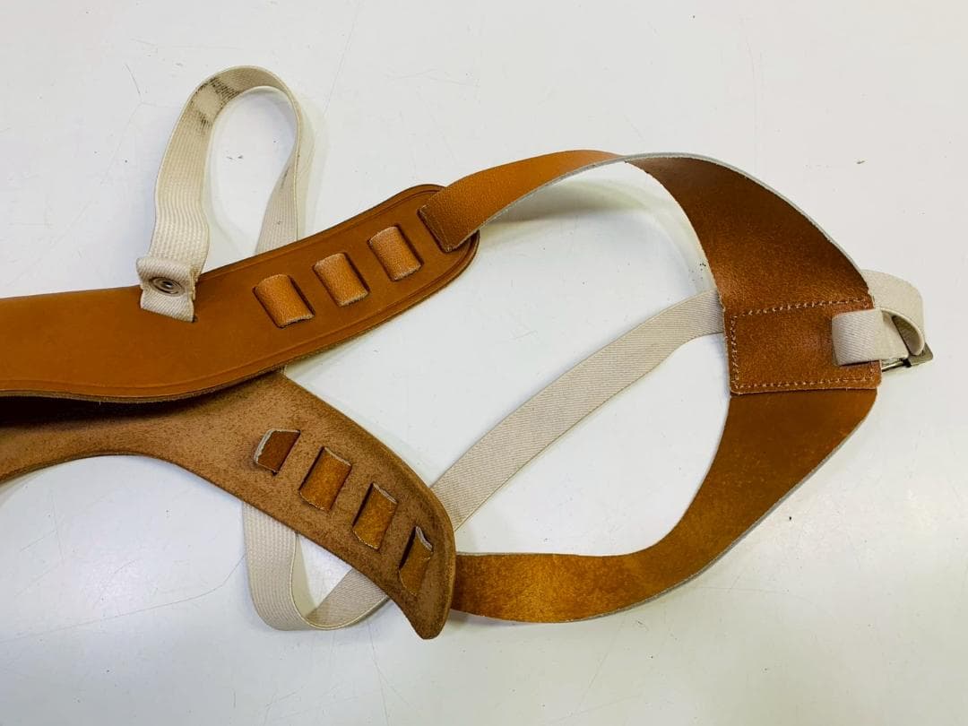 55Z イーストA 296 レザーホルスター 調整可能ストラップ ガンホルダー