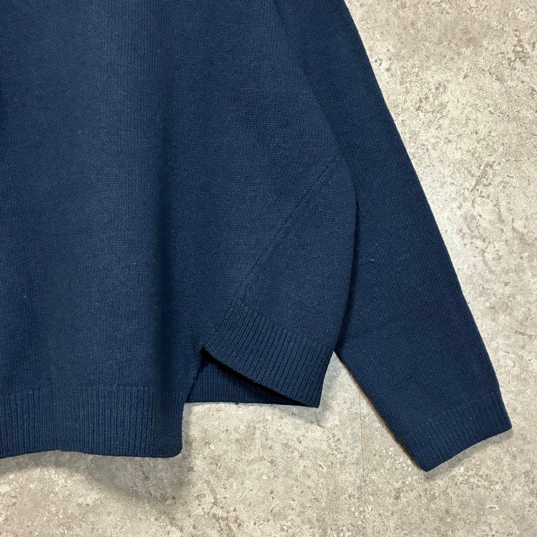 SATUR セター アシンメトリーニット セーター 刺繍ワンポイント ネイビー