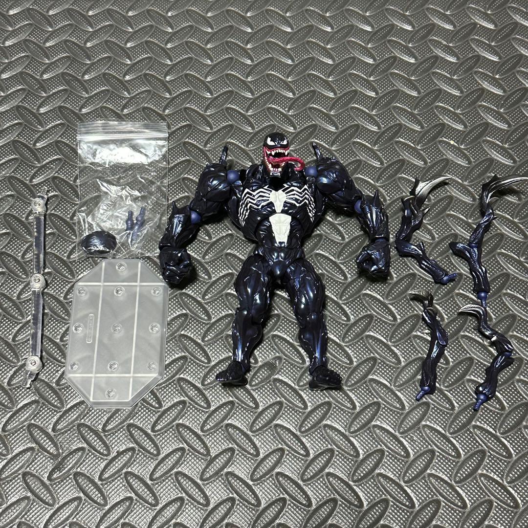 リボルテック　アメイジングヤマグチ　ヴェノム　海洋堂