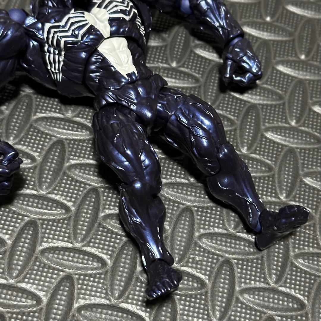 リボルテック　アメイジングヤマグチ　ヴェノム　海洋堂