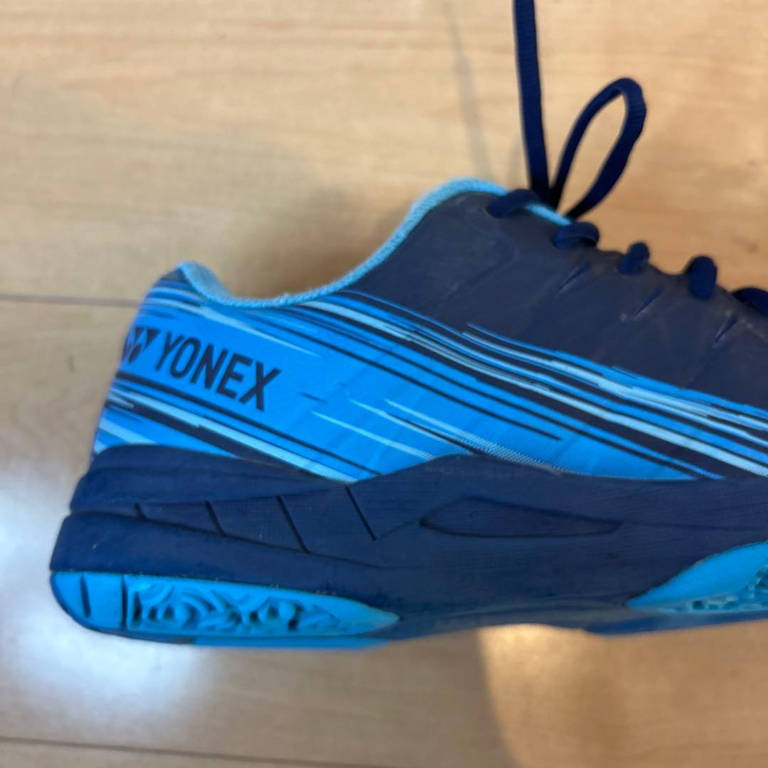 【十分に使える】ヨネックスパワークッションエアラスダッシュ3 GC 27.5cm