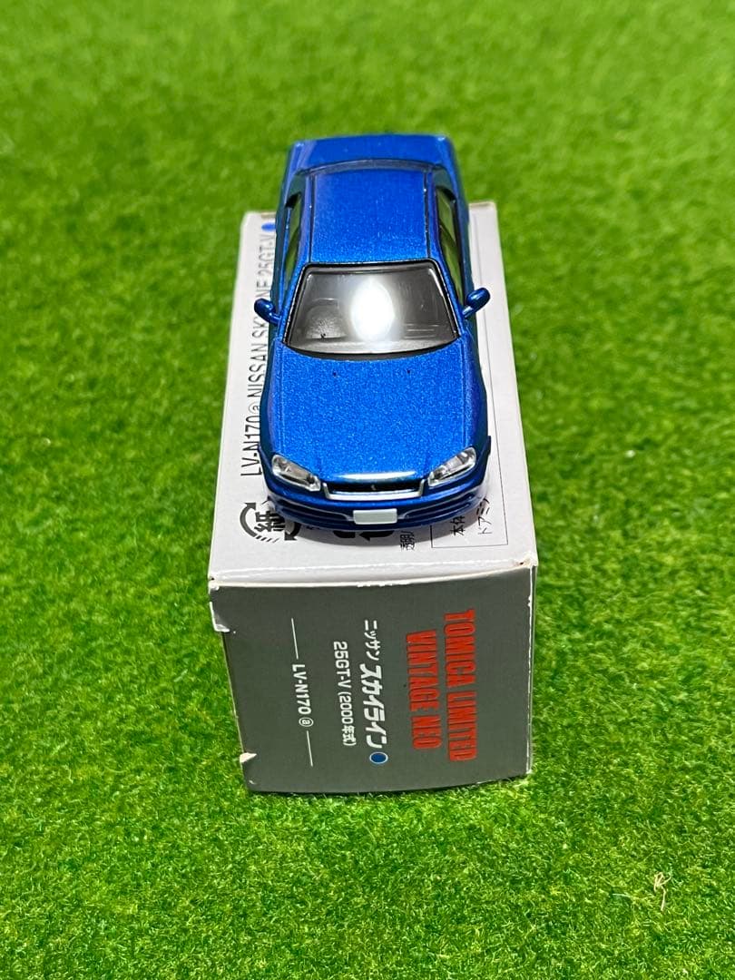 トミカリミテッドヴィンテージネオLV-N 170a ニッサンスカイライン