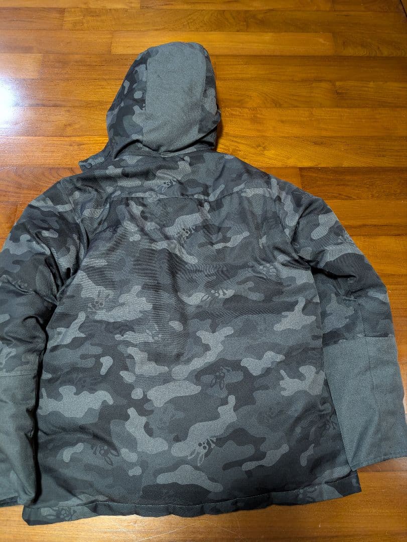 Psycho Bunny by ROBERT GODLEY　ダウンジャケット