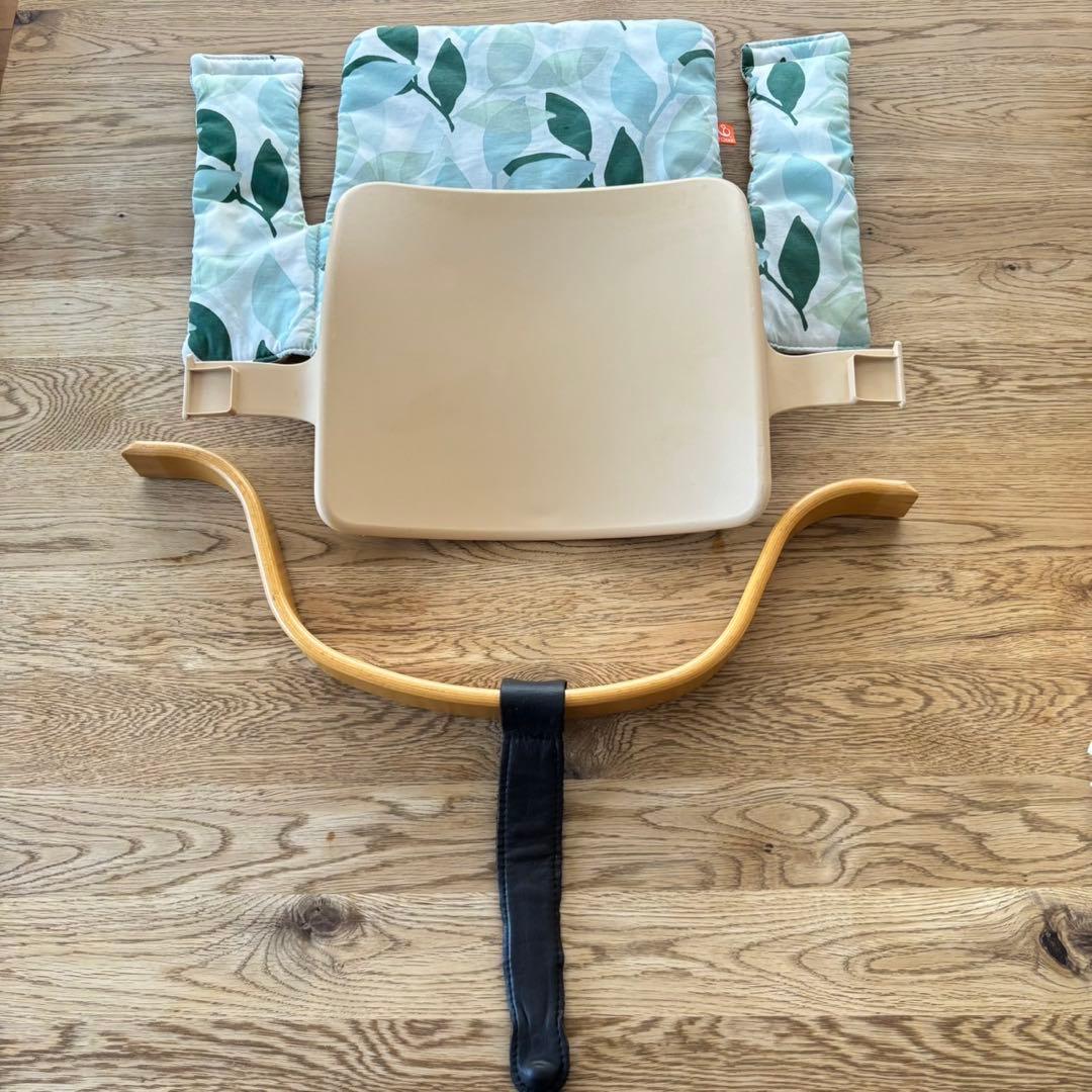 ＊希少＊ストッケ　トリップトラップ　ベビーガード　旧型　+背中クッション付