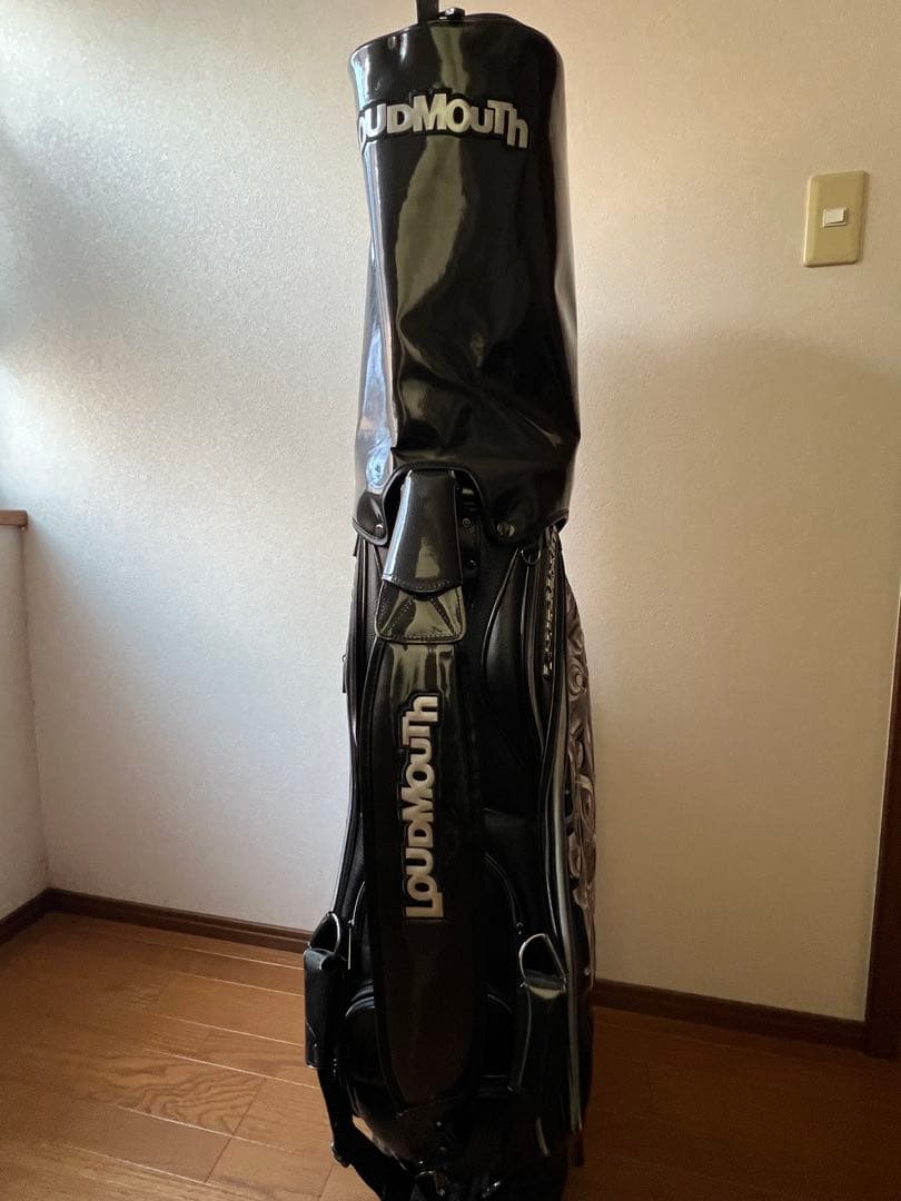 ラウドマウスシャガデリックシルバー刺繍柄ゴルフバッグ