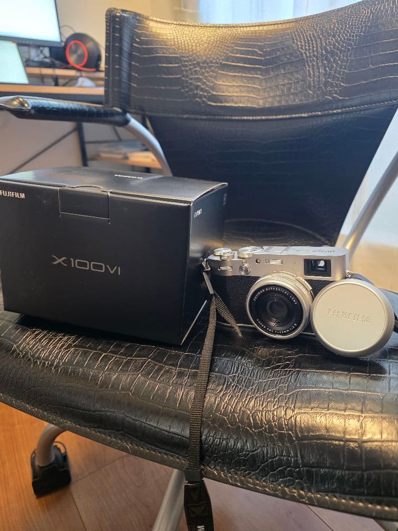 Fujifilm X100VI コンパクトデジタルカメラ