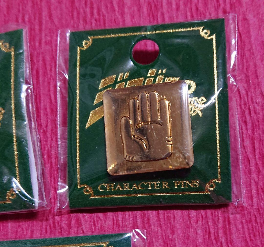 ジョジョの奇妙な冒険 ピンバッジ 空条承太郎 ピンズ 手のひら オラ 3部