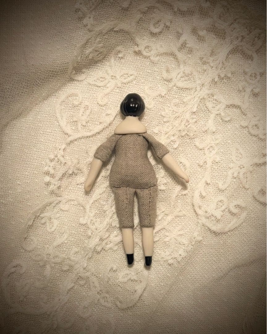 チャイナヘッドドール極小*パリアンドール*ミニチュア8.7cm*センターパート