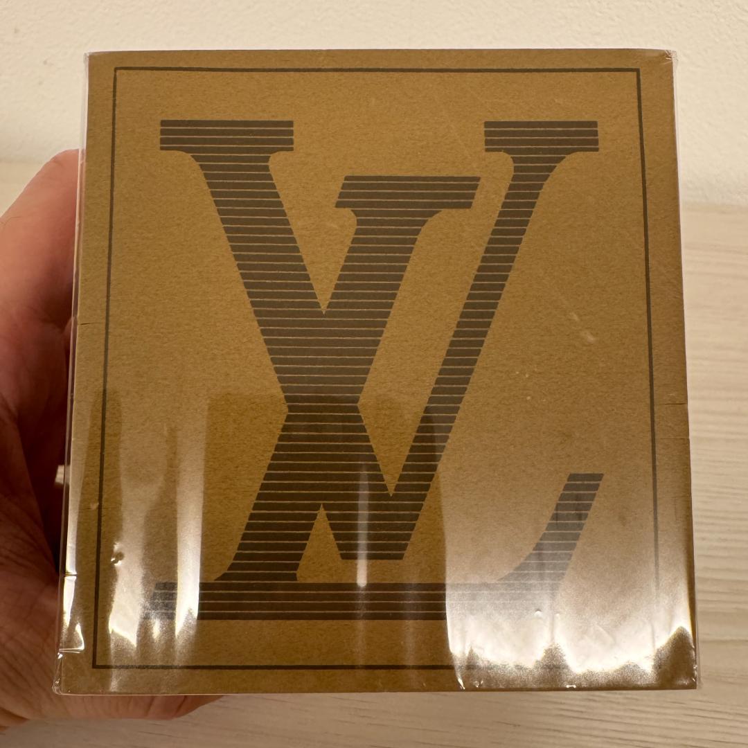 ルイヴィトン（LOUIS VUITTON）キューブ型メモ 2個セット（白・茶）