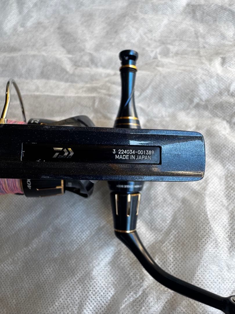 ※訳アリ　23ソルティガ4000XH +ゴメクサスリールスタンド