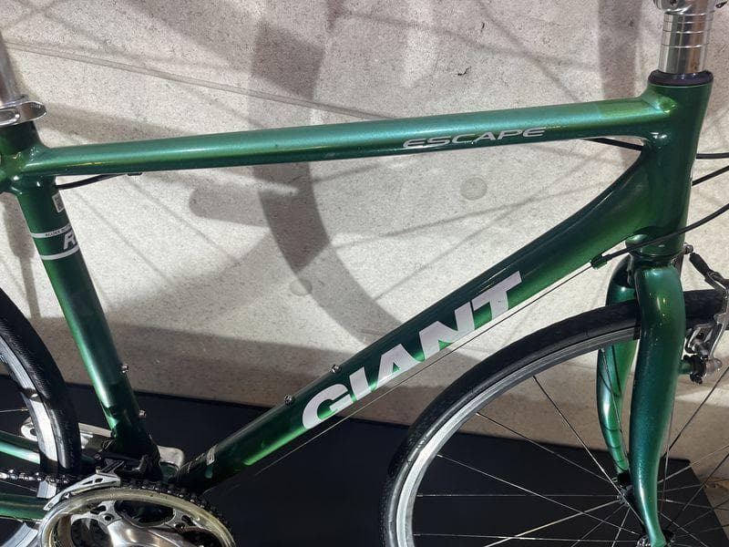 GIANT ESCAPE R3 クロスバイク sizeS　グリーンカラー