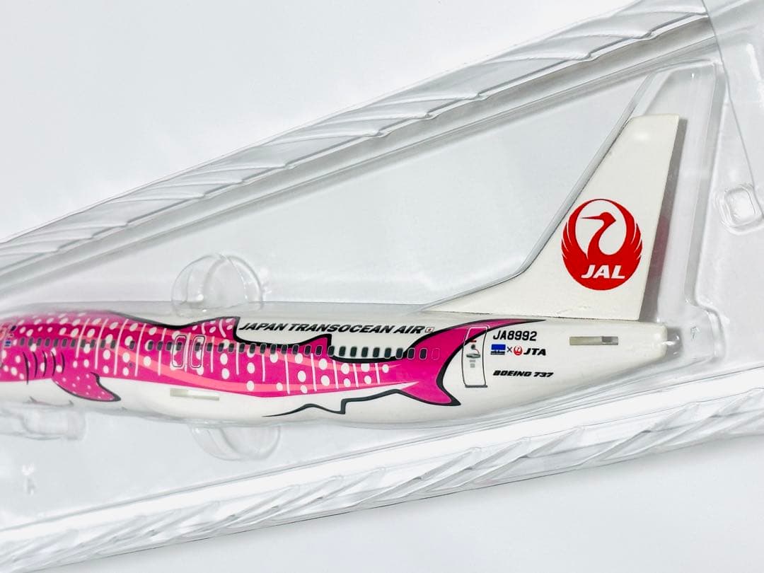 JALUX 1/130 B737-400 さくらジンベエ
