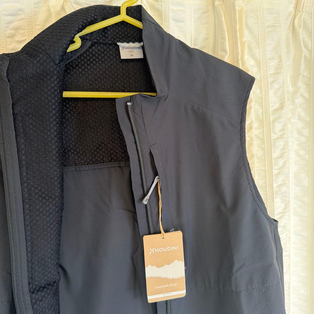 新品未使用、Houdini ブラック ベスト M