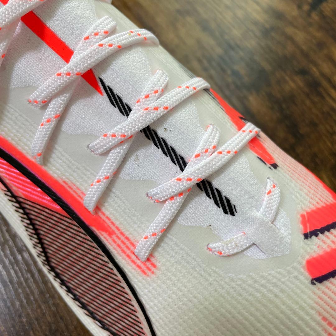 プーマ　ウルトラ 5 アルティメット FG　27cm　ホワイト　箱無し