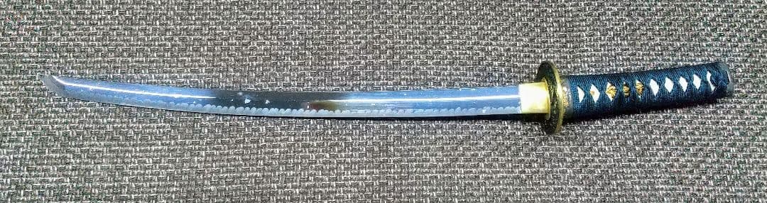 模造刀　名刀　高級品　二本セット　台座付き　レトロ　新品同様