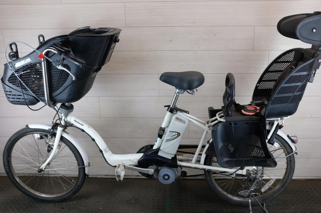 パナソニック ギュット　　20インチ　3段　13.2Ah（5点灯）充電器あり