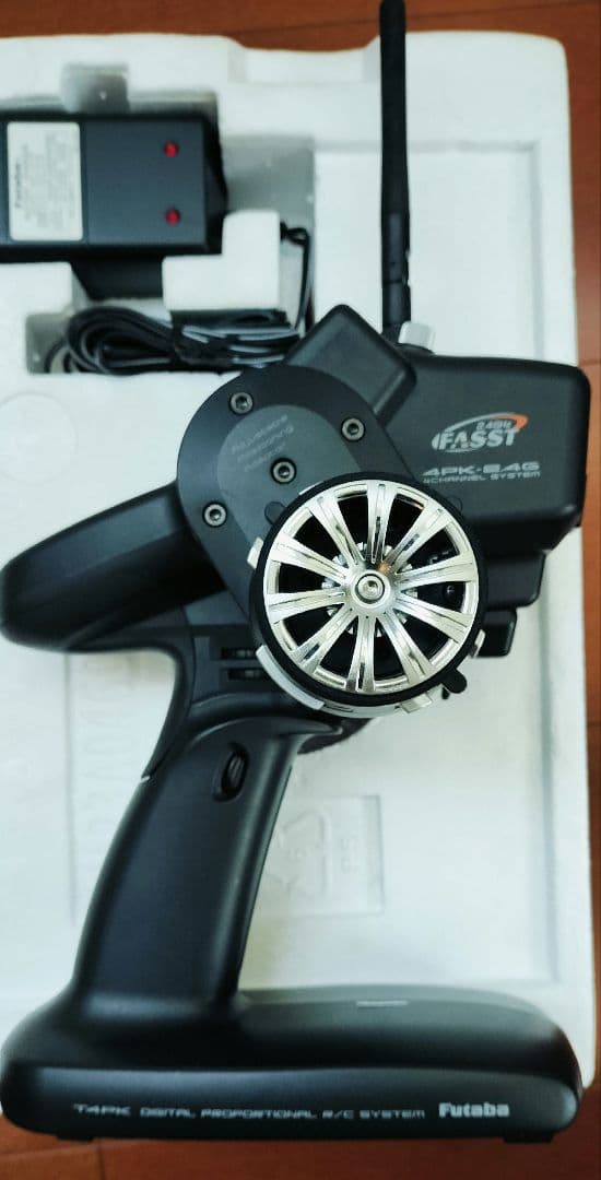 Futaba 4PK-24G 送信機 受信機付き