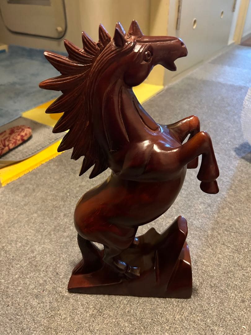 【ヴィンテージ】　木製　馬の彫刻