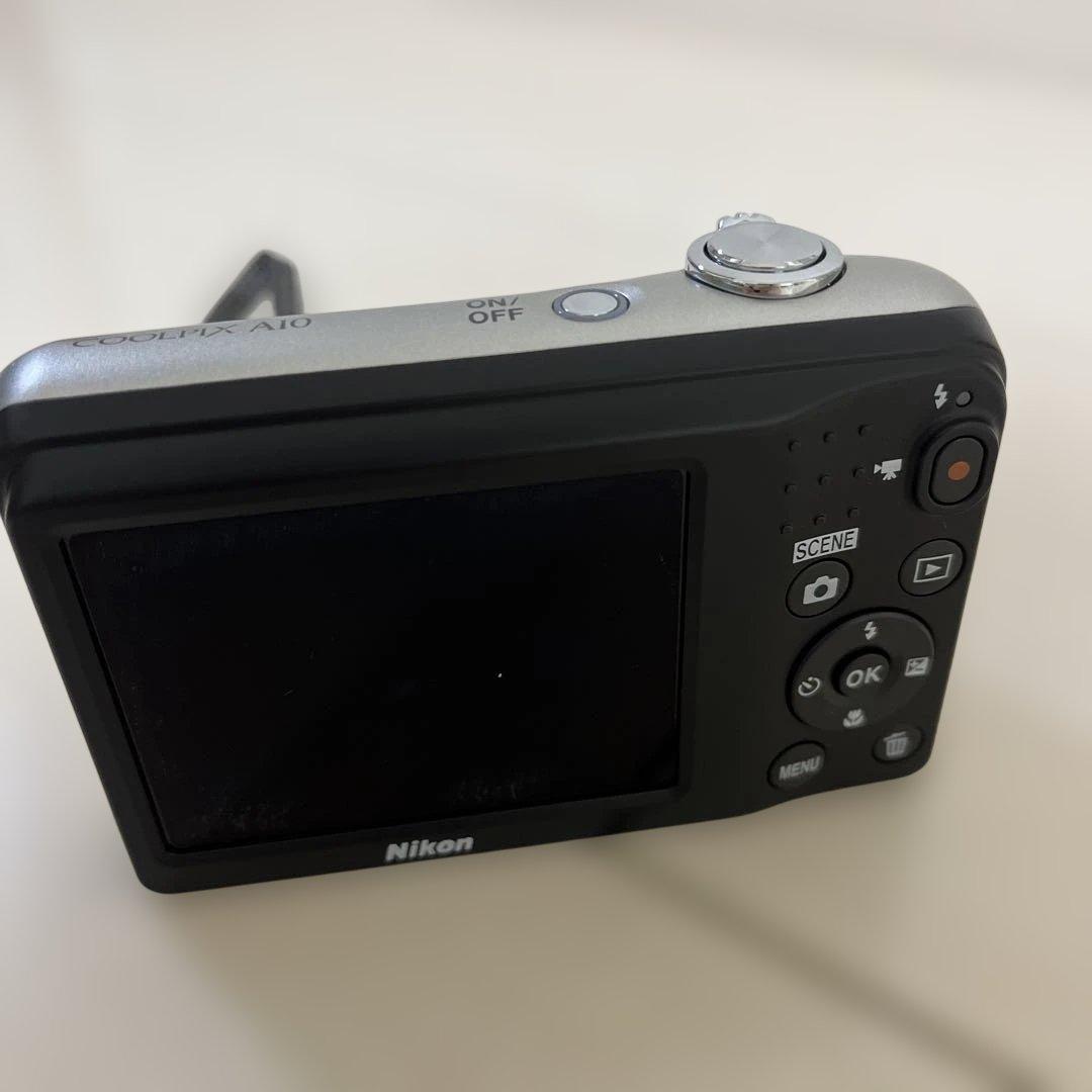 て*す様 Nikon COOLPIX A10 シルバー