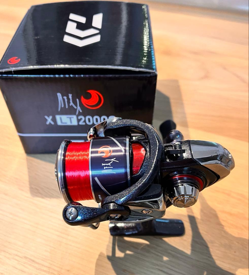 【中古】ダイワリール　20月下美人X LT2000S