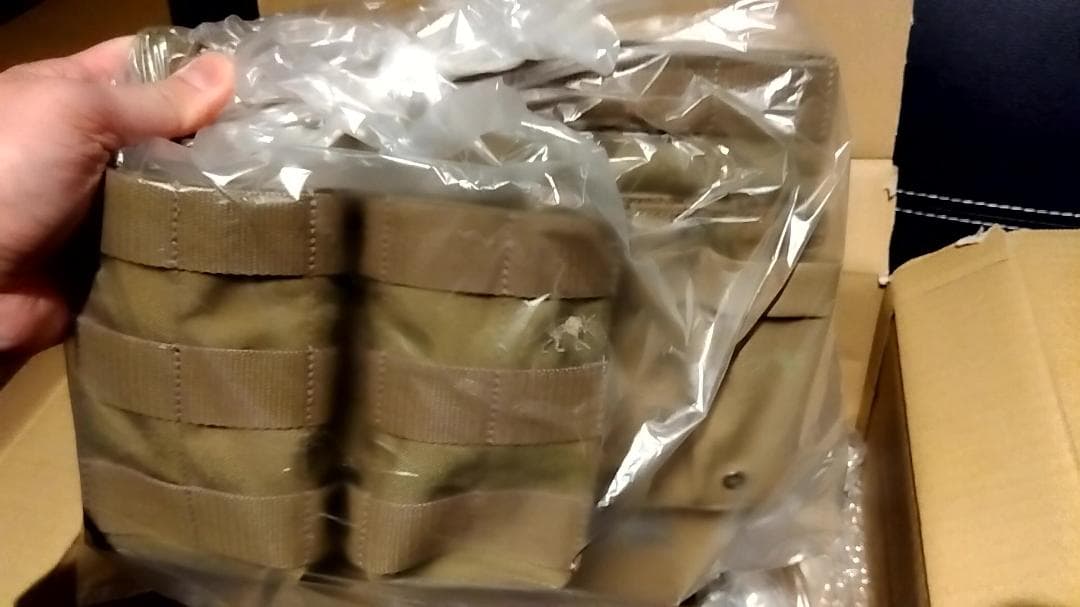 タスマニアンタイガー プレートキャリア　カーキ