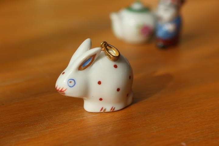 ヘレンド Herend うさぎ ラビット ハンドペイント ペンダントヘッド