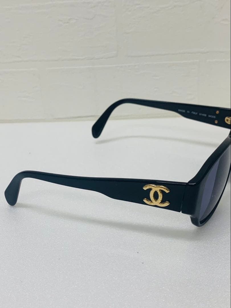 CHANEL シャネル サングラス 黒 ブラック ココマーク ゴールドロゴ