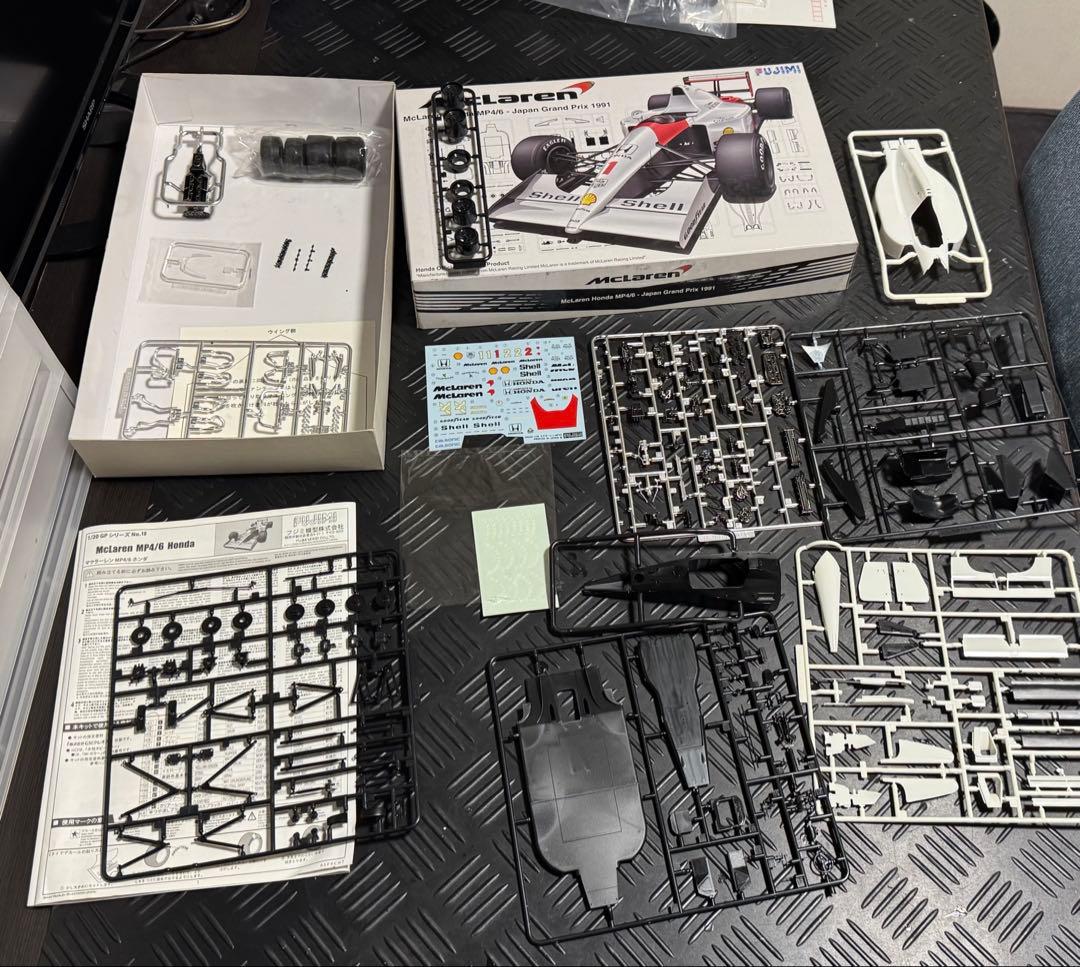 1/24 スケールモデルセット ラ フェラーリ タミヤ アオシマ フジミ