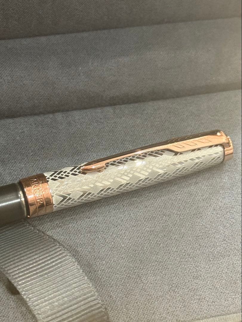 極美品！！【PARKER ソネット プレミアム ボールペン】