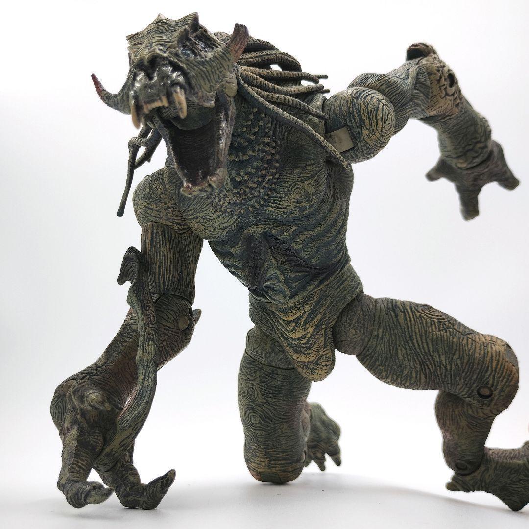 希少✨️Mezco Toyz ヘルボーイ サマエル フィギュア 入手困難