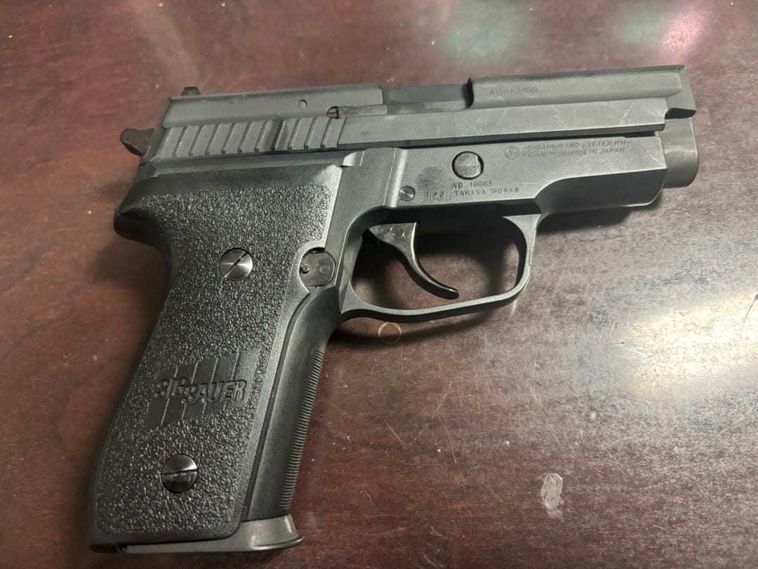 タナカ　シグ　SIG P229 ブローバックガスガン　中古(ガス漏れ有り)