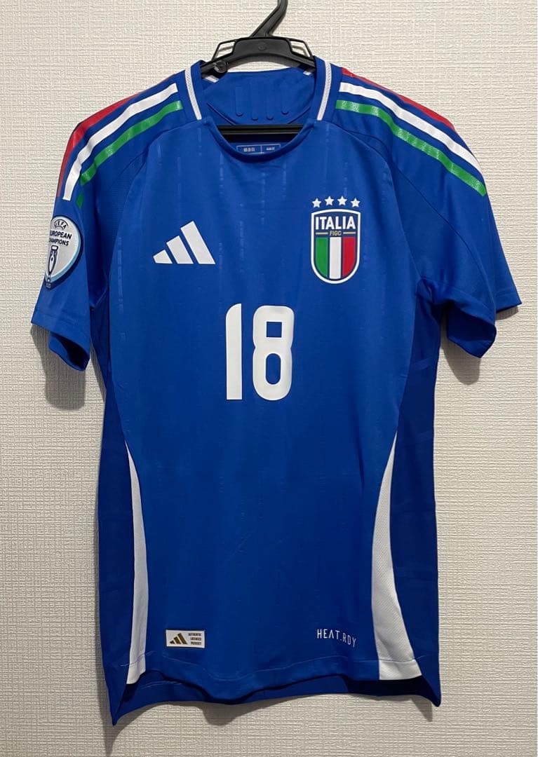 【新品タグ付き】イタリア代表　オーセンティック　ユニフォーム