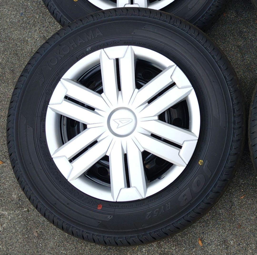 ダイハツ　アトレー　純正タイヤ