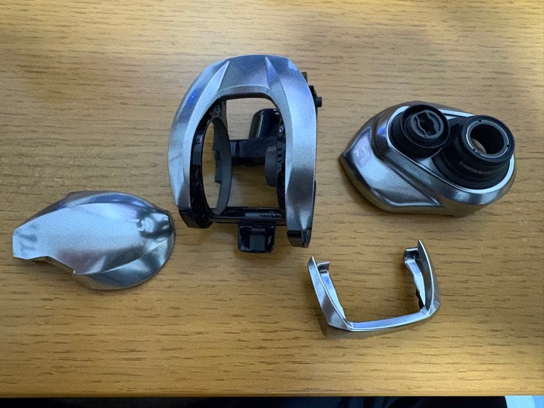 ダイワ ジリオンSVTW フレーム+ボディセット おまけ付き