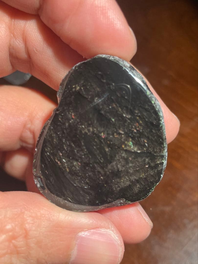 研磨品　十勝石玲瓏　スペシャルゴールデンレインボー