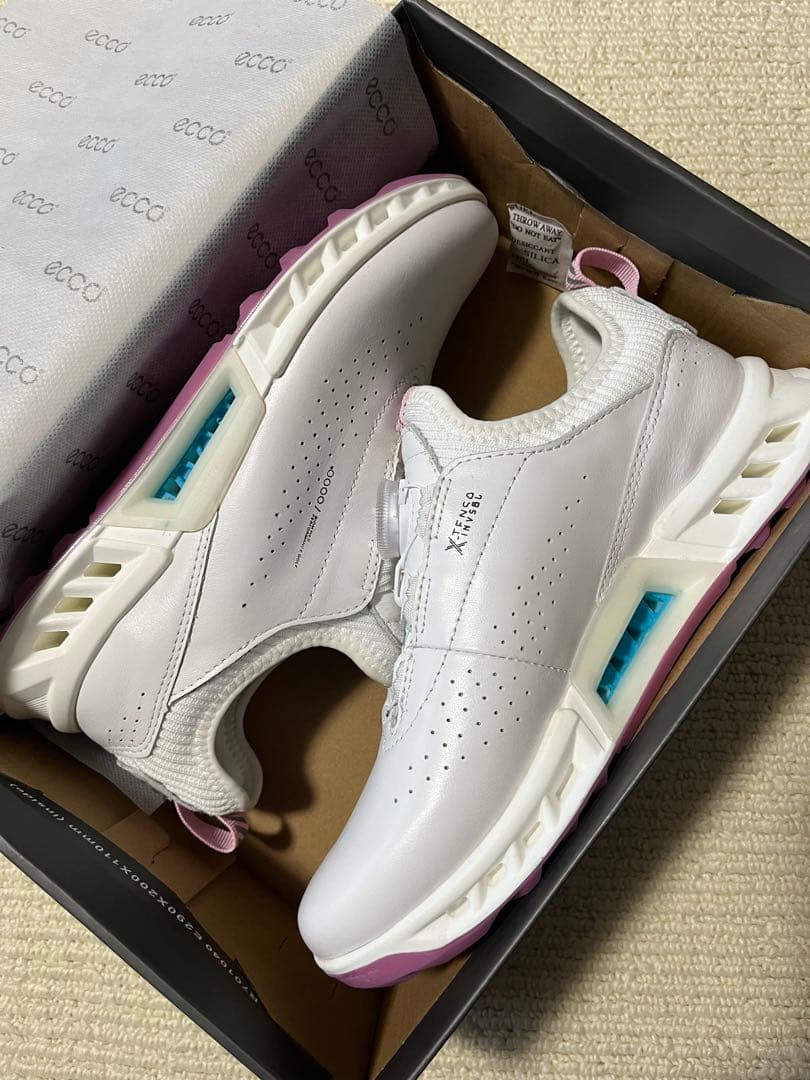 「断捨離SALE中‼️」‼️ecco ゴルフシューズ BOAシステム ホワイト