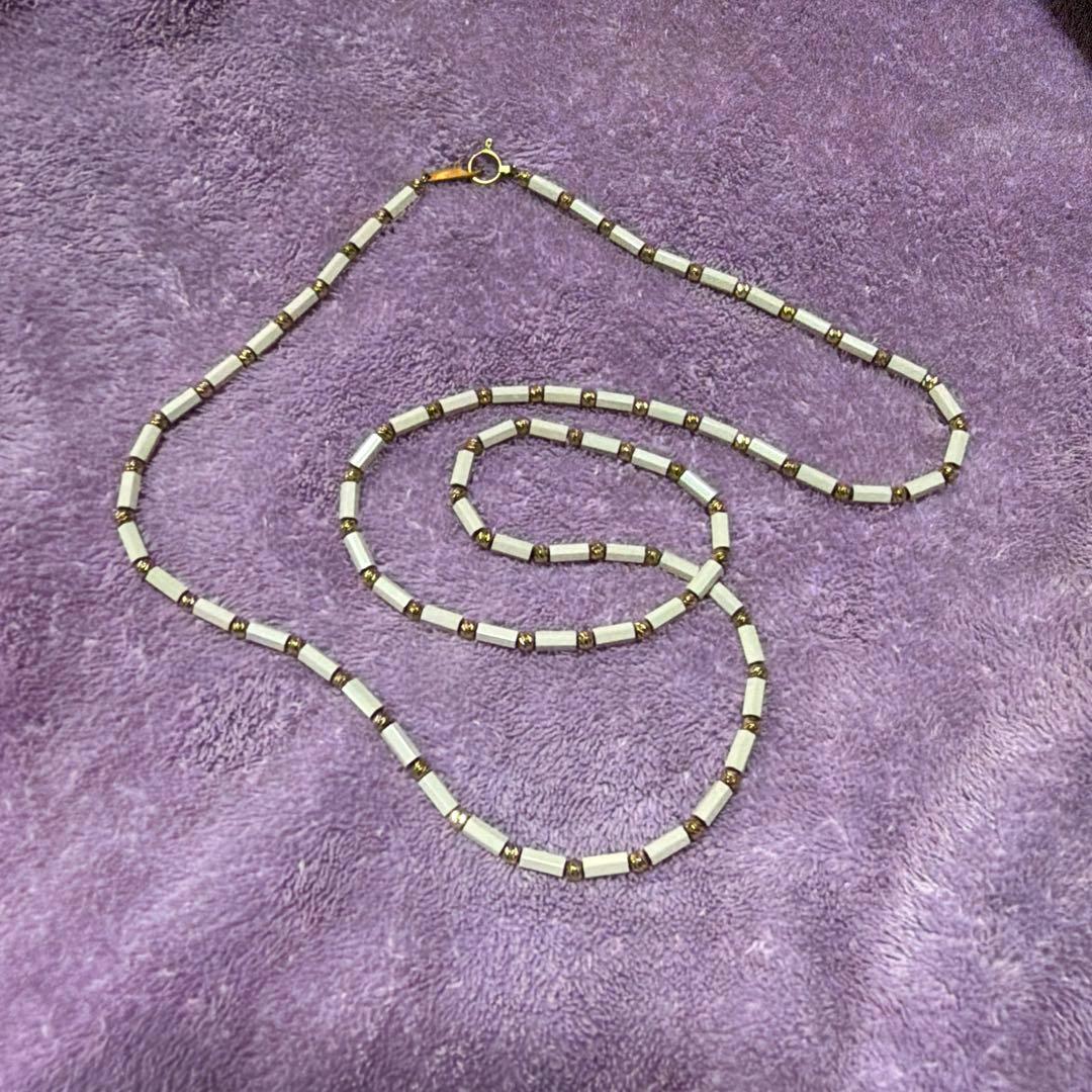 ホワイトゴールドトーンネックレス