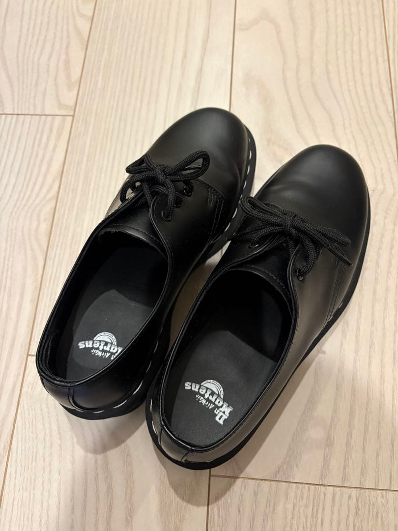 ドクターマーチン Dr.Martens ホワイトステッチ 3 ホール 24cm