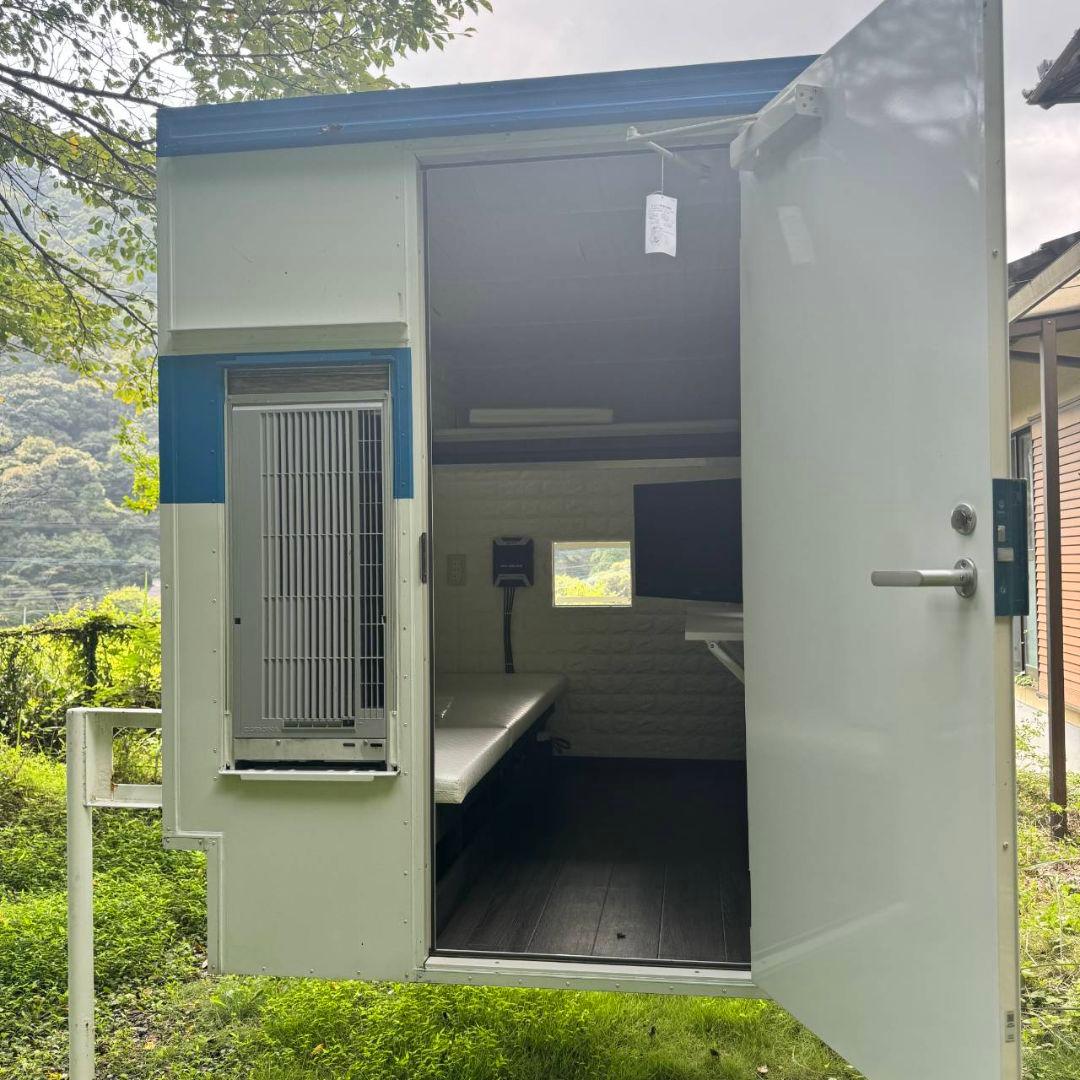 軽トラ荷台ハウス ソーラー充電機能、キャンピングカー、軽キャン、キャンプ、避難