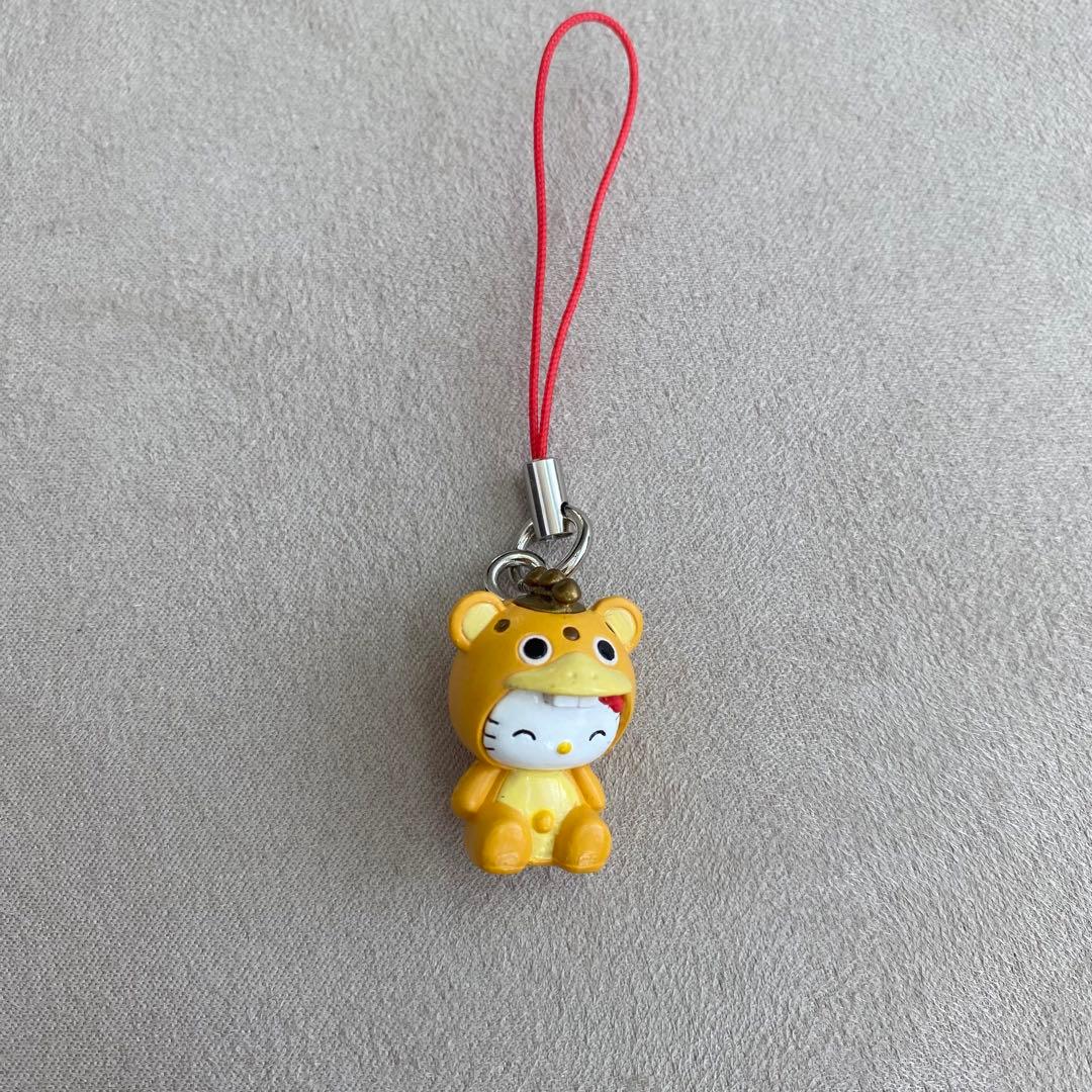 ハローキティ なりきりストラップ ウルトラマンキティ カプセルトイ レア　キティ
