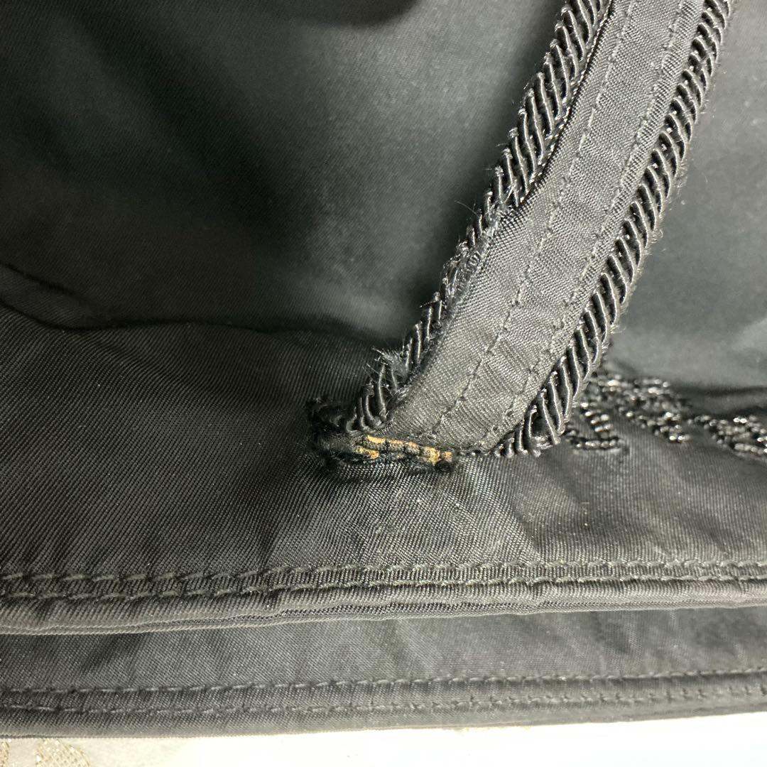 PRADA ナイロン ハンドバッグ 黒　ロゴビーズ刺繍