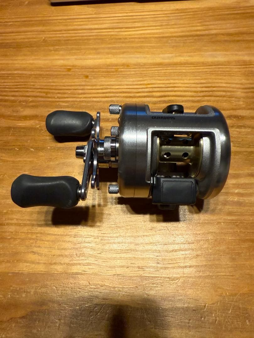 SHIMANO CALCUTTA 101 ベイトリール