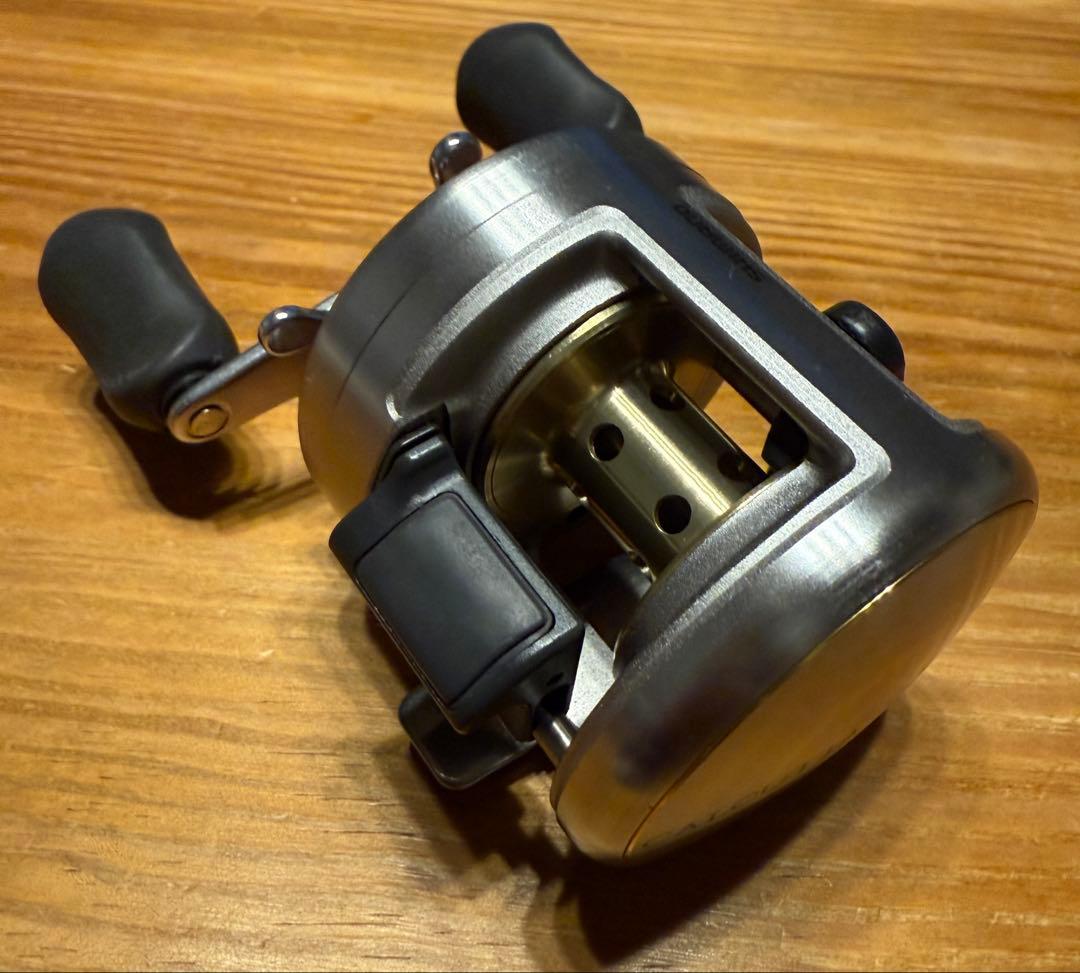 SHIMANO CALCUTTA 101 ベイトリール