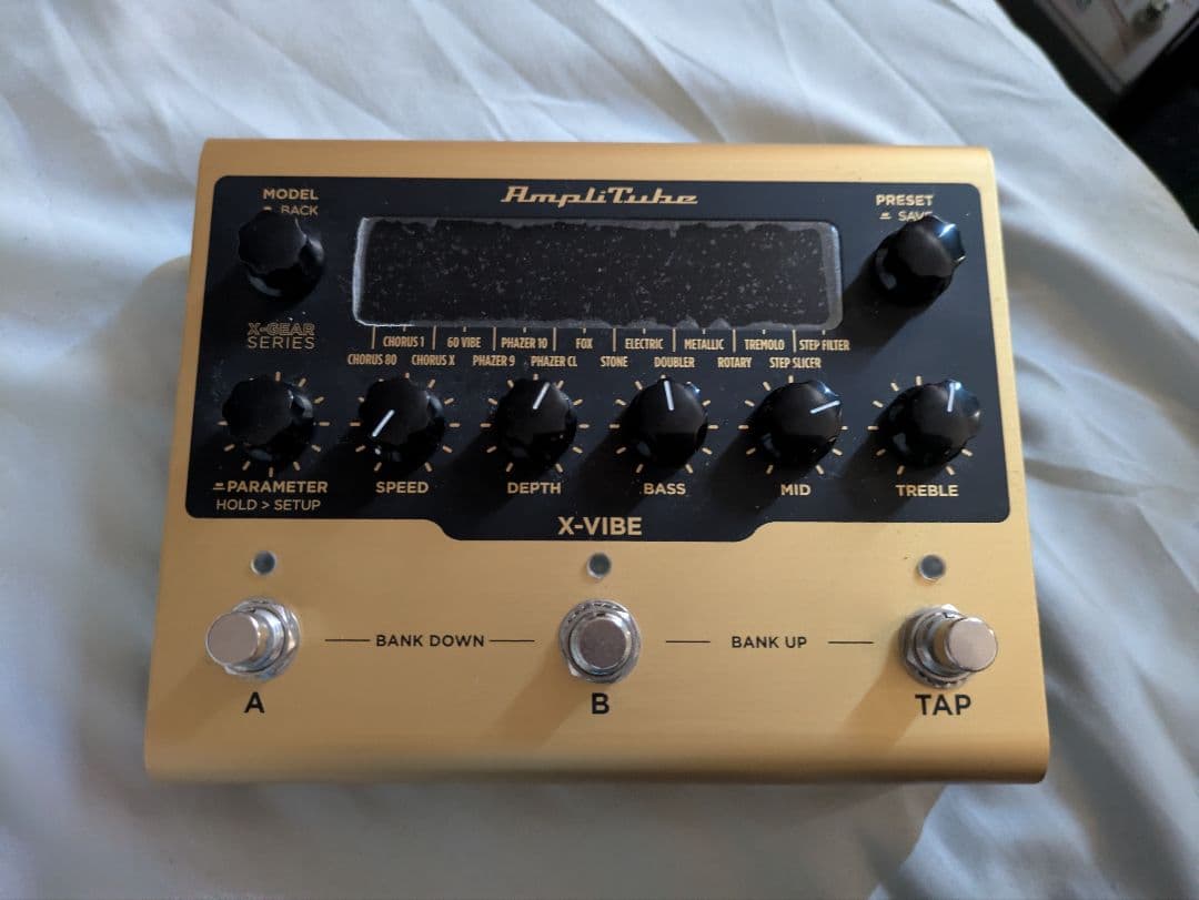 AmpliTube X-VIBE モジュレーションエフェクター